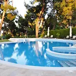 With Sea Views In A Gated Complex Villa Kriopigi