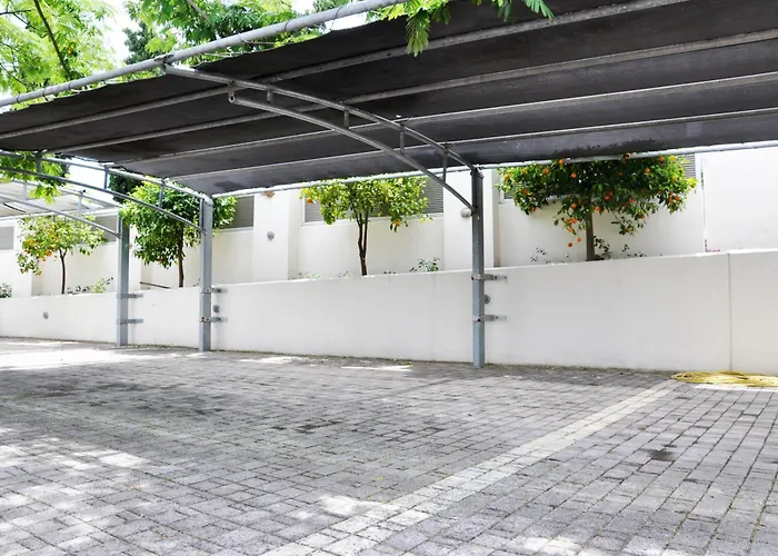 Villa With Sea Views In A Gated Complex *