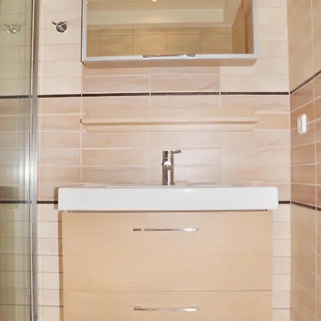 Вилла With Sea Views In A Gated Complex *