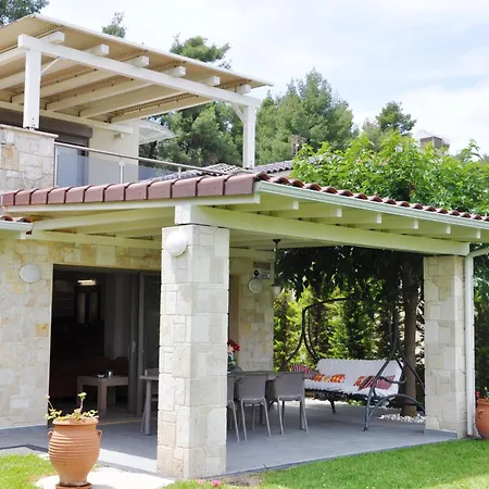 With Sea Views In A Gated Complex * Kryopigi