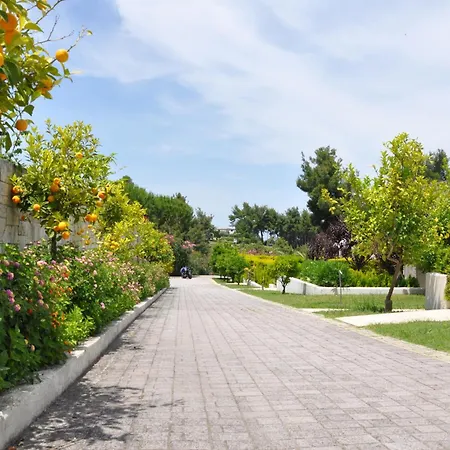 Villa With Sea Views In A Gated Complex