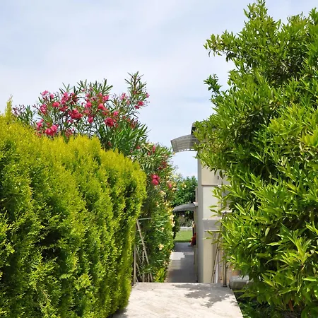 With Sea Views In A Gated Complex * Kryopigi