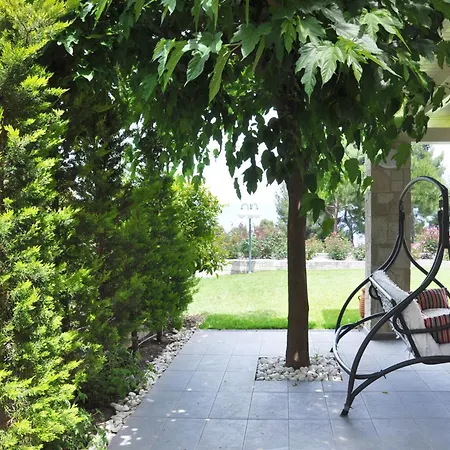 Villa With Sea Views In A Gated Complex Kryopigi