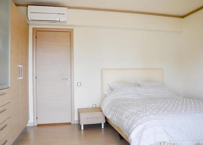 With Sea Views In A Gated Complex Villa Kriopigi